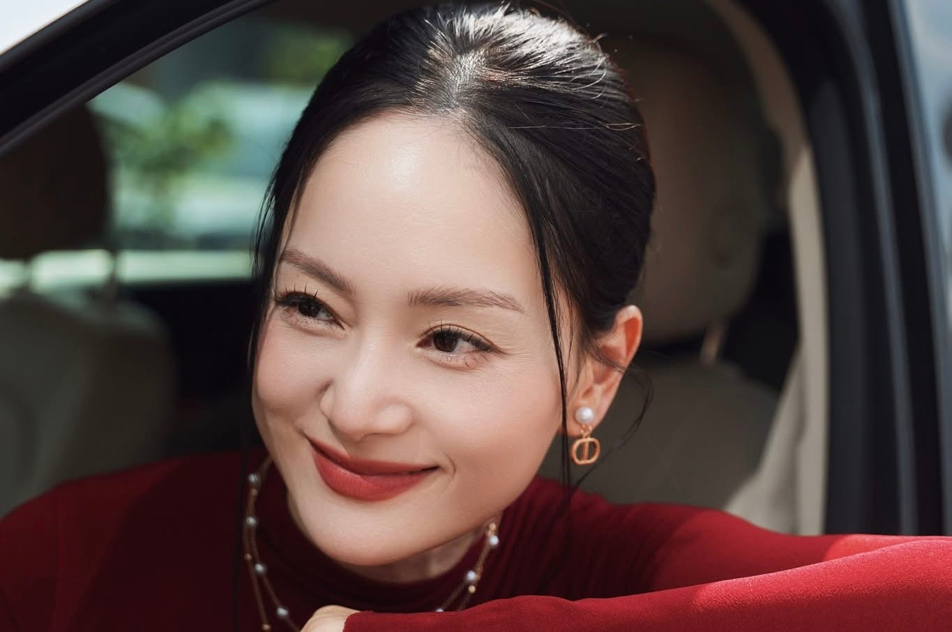 Lan Phương căng thẳng trước phi&ecirc;n t&ograve;a ly h&ocirc;n - Ảnh 1.