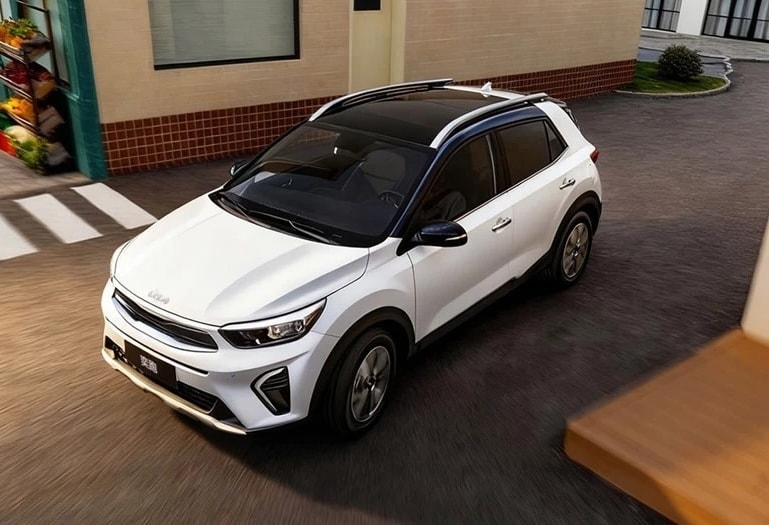 SUV hạng A Kia Stonic 2026 giá 295 triệu đồng , tiết kiệm xăng siêu vượt trội - Ảnh 2. SUV hạng A Kia Stonic 2026 giá 295 triệu đồng , tiết kiệm xăng siêu vượt trội - Ảnh 2.