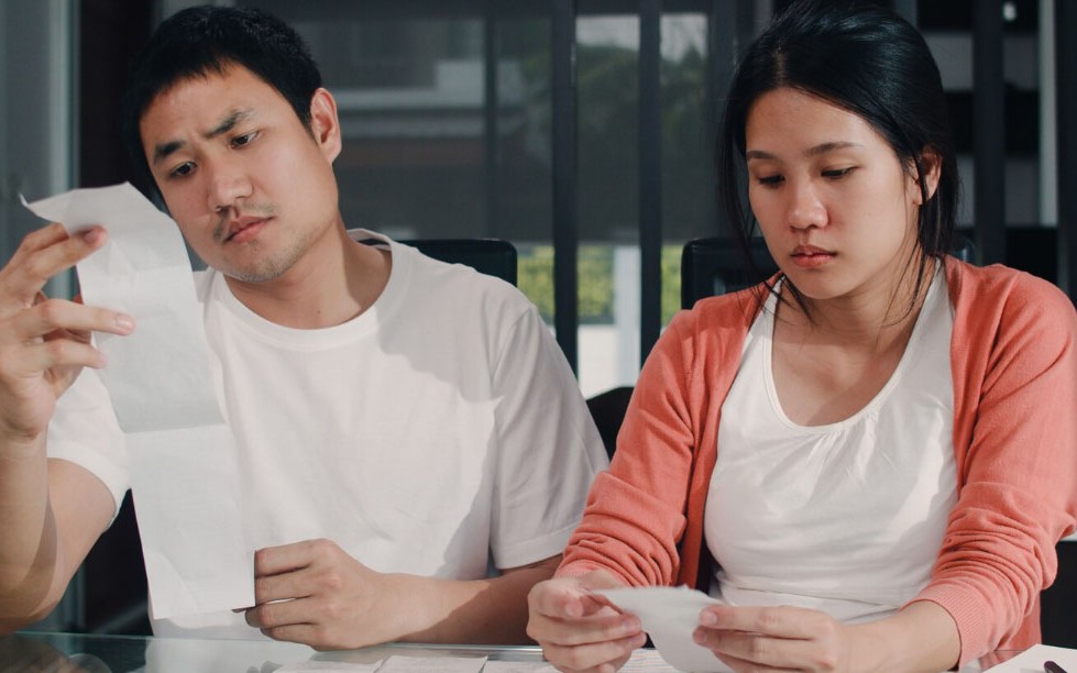 10 năm dành dụm lương cho vợ, chồng sốc khi biết số tiền đã được tiêu xài thế nào