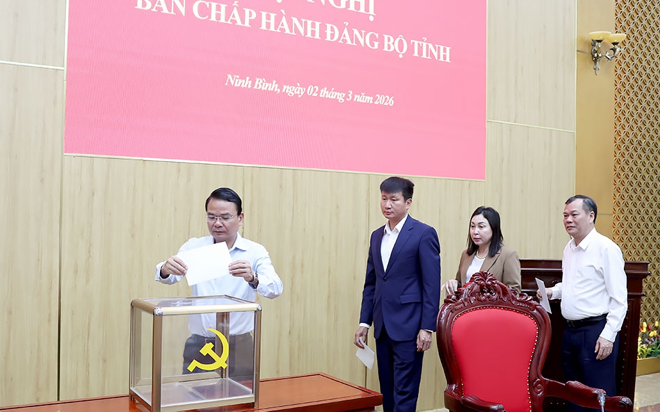 Ông Trần Huy Tuấn Được Bầu Giữ Chức Bí Thư Tỉnh Ủy Ninh Bình Nhiệm Kỳ 2025-2030