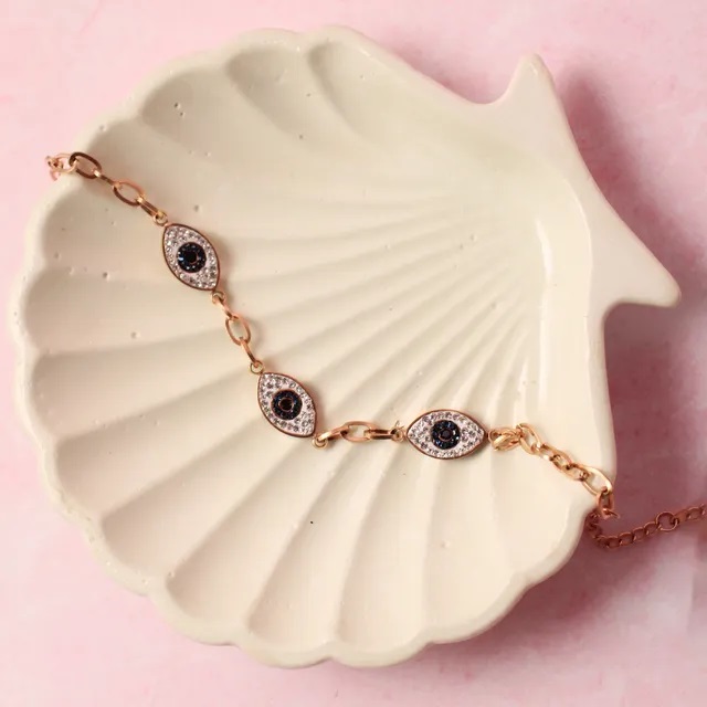 Quà tặng ngày 8/3/2026: Trang sức vàng, bạc, phong thủy, nhẫn kim cương,…món quà nào giúp ‘đốn tim’ phái đẹp? - Ảnh 4. Quà tặng ngày 8/3/2026: Trang sức vàng, bạc, phong thủy, nhẫn kim cương,…món quà nào giúp ‘đốn tim’ phái đẹp? - Ảnh 4.