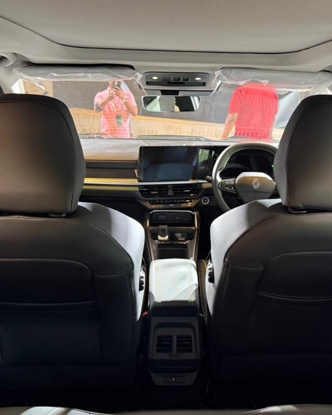 SUV hạng B gi&aacute; 255 triệu đồng: Thiết kế sang chảnh v&agrave; động cơ mạnh mẽ - Ảnh 3.