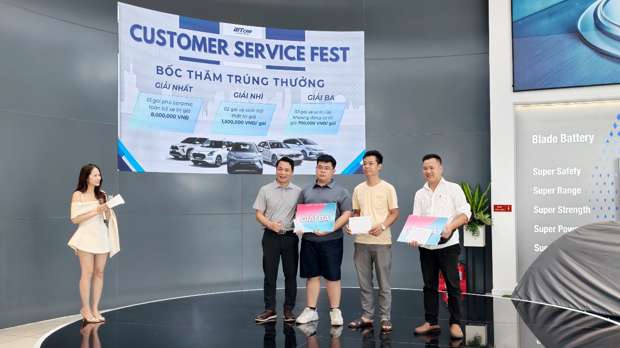 Loạt sự kiện tại BYD Bitcar Long Bi&ecirc;n: Trải nghiệm thực tế, th&uacute;c đẩy chuyển đổi xanh - Ảnh 3.