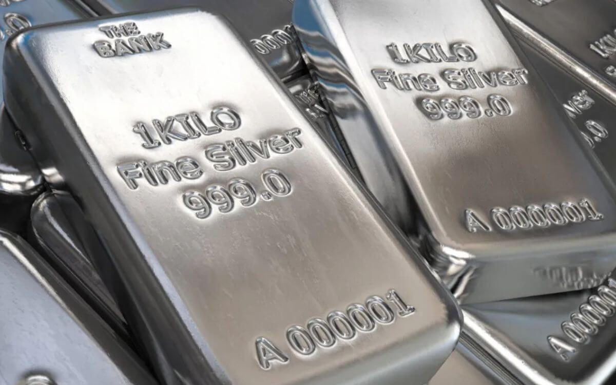 Gi&aacute; bạc h&ocirc;m nay (24/3): Từ v&ugrave;ng gi&aacute; 69 triệu đồng/kg, thị trường trong nước bật mạnh