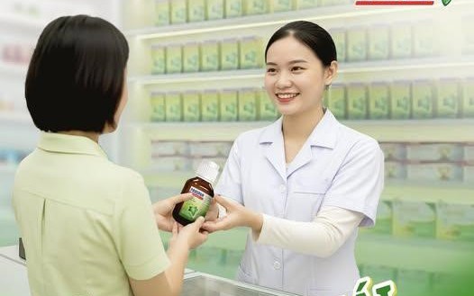 Chuyên gia lý giải vì sao nên mua Prospan tại nhà thuốc thay vì mua online