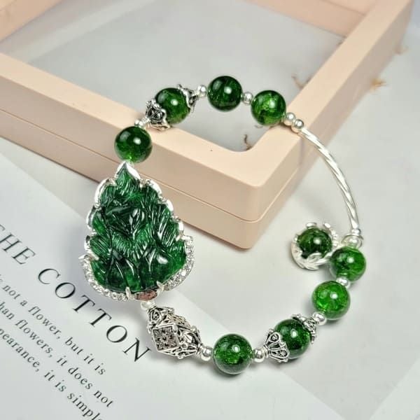 vong-tay-ho-ly-chua-cam-thach-mix-diopside3269e9a1770ad44d5a073bf305924cf0agrande-17743445272791203073065.jpg