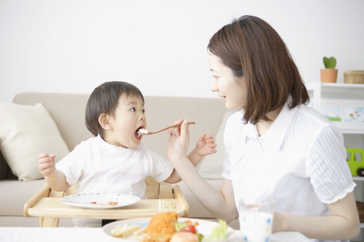 Dinh dưỡng 5 năm đầu đời: Vì sao cha mẹ càng chăm con càng áp lực? Chuyên gia lý giải - Ảnh 1. Dinh dưỡng 5 năm đầu đời: Vì sao cha mẹ càng chăm con càng áp lực? Chuyên gia lý giải - Ảnh 1.