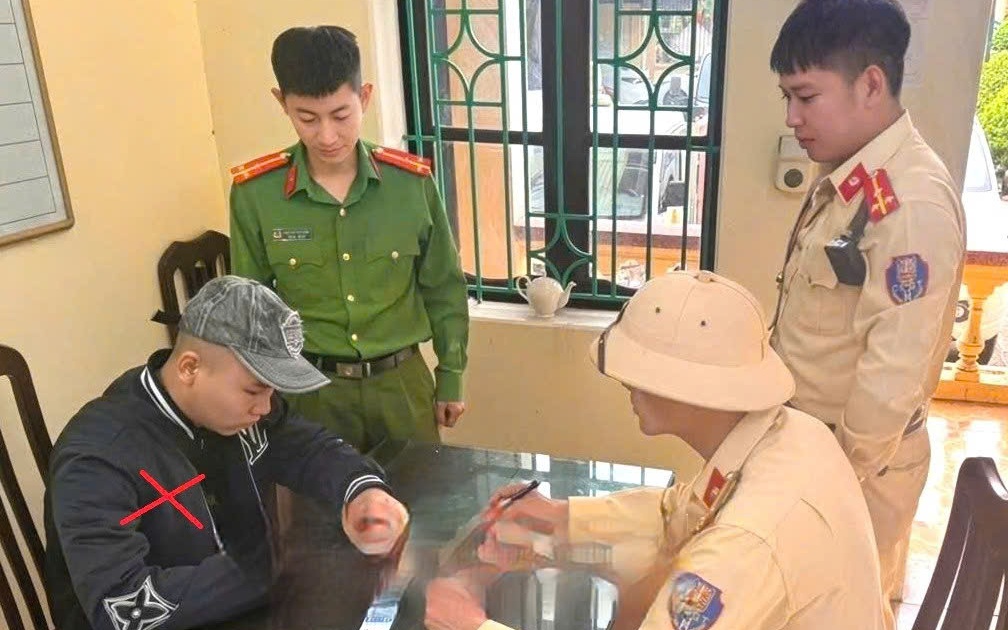 Ninh Bình: Thanh niên vi phạm giao thông bị phát hiện dương tính ma túy
