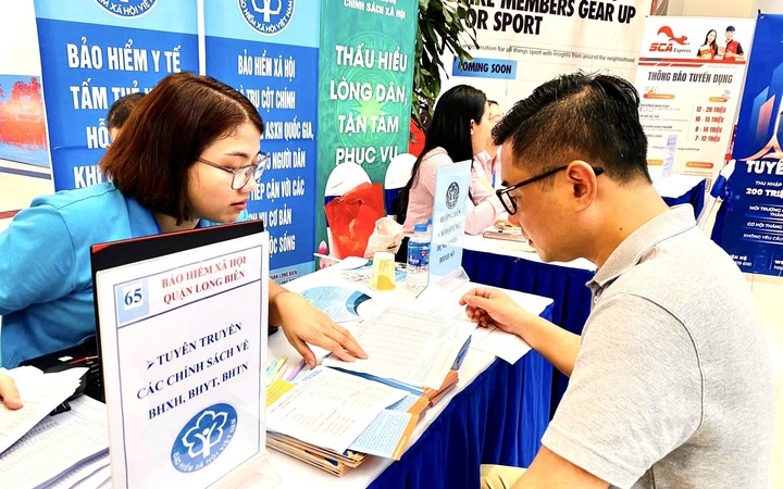 Mức lương tối đa đ&oacute;ng bảo hiểm x&atilde; hội năm 2026 l&agrave; bao nhi&ecirc;u?
