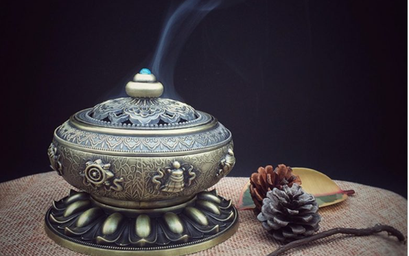 Đ&acirc;y mới l&agrave; thời điểm thay hũ gạo muối tr&ecirc;n b&agrave;n thờ thần t&agrave;i thu h&uacute;t t&agrave;i lộc cho gia đ&igrave;nh - Ảnh 4.