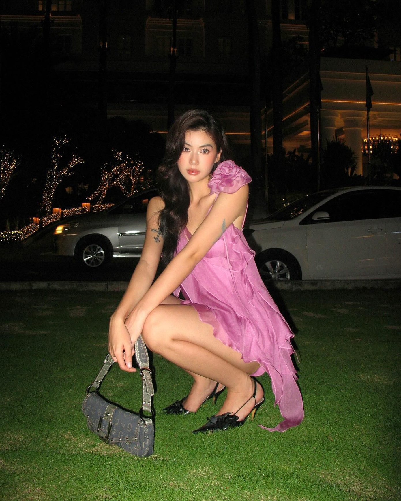 Nhan sắc bạn g&aacute;i nam thần showbiz Việt - Ảnh 24.