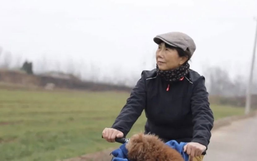 Sau nghỉ hưu, 2 người phụ nữ sống cuộc đời m&agrave; người trẻ cũng chưa d&aacute;m thử: Rực rỡ v&agrave; đầy phi&ecirc;u lưu