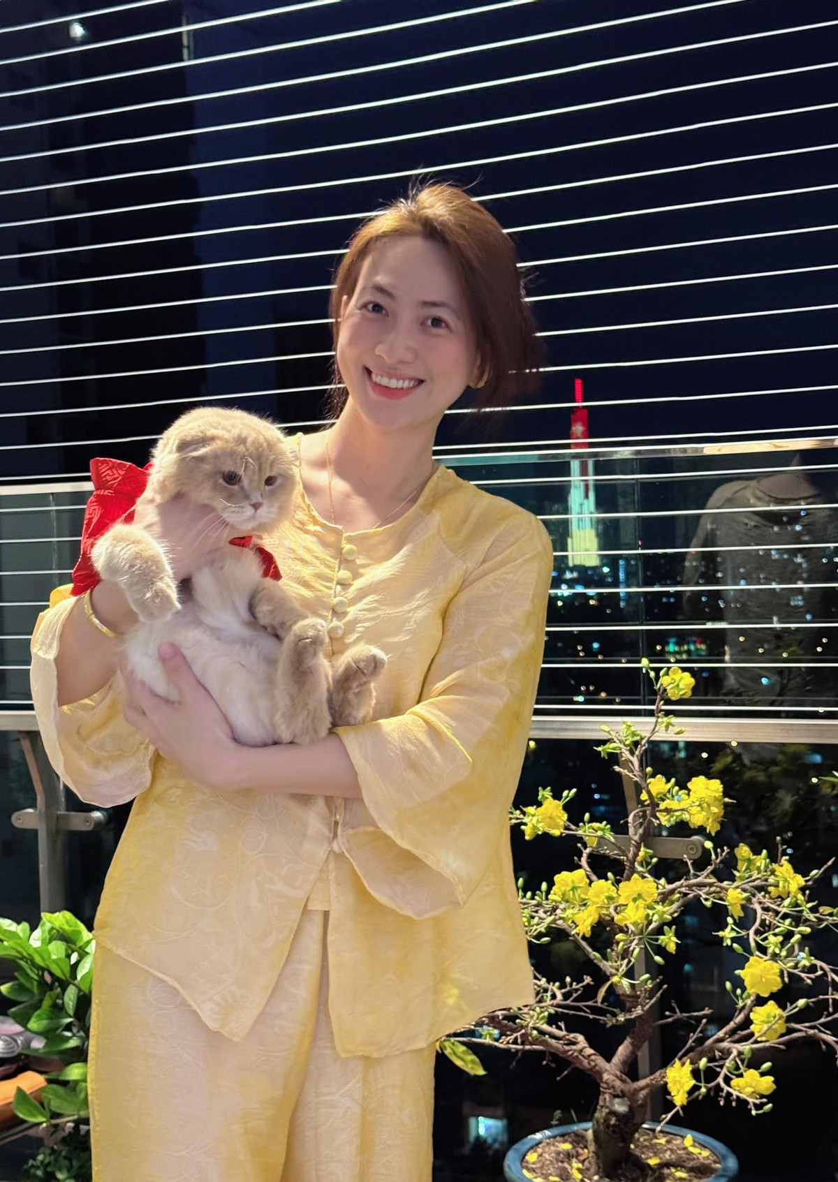 Top 4 'nữ thần mặt mộc' Vbiz, kh&ocirc;ng son phấn vẫn khiến vạn người m&ecirc; - Ảnh 11.