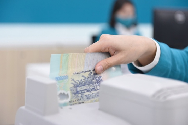 Lãi suất BIDV, Vietcombank, Agribank, Vietinbank mới nhất ưu đãi lớn: Bất ngờ số tiền lãi khi gửi tiết kiệm 500 triệu đồng vào Vietcombank - Ảnh 2. Lãi suất BIDV, Vietcombank, Agribank, Vietinbank mới nhất ưu đãi lớn: Bất ngờ số tiền lãi khi gửi tiết kiệm 500 triệu đồng vào Vietcombank - Ảnh 2.