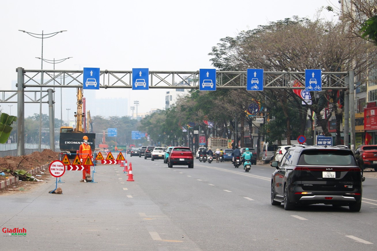 H&agrave; Nội th&aacute;o dải ph&acirc;n c&aacute;ch đường V&otilde; Ch&iacute; C&ocirc;ng để thi c&ocirc;ng cống hộp 920 tỷ đồng - Ảnh 2.