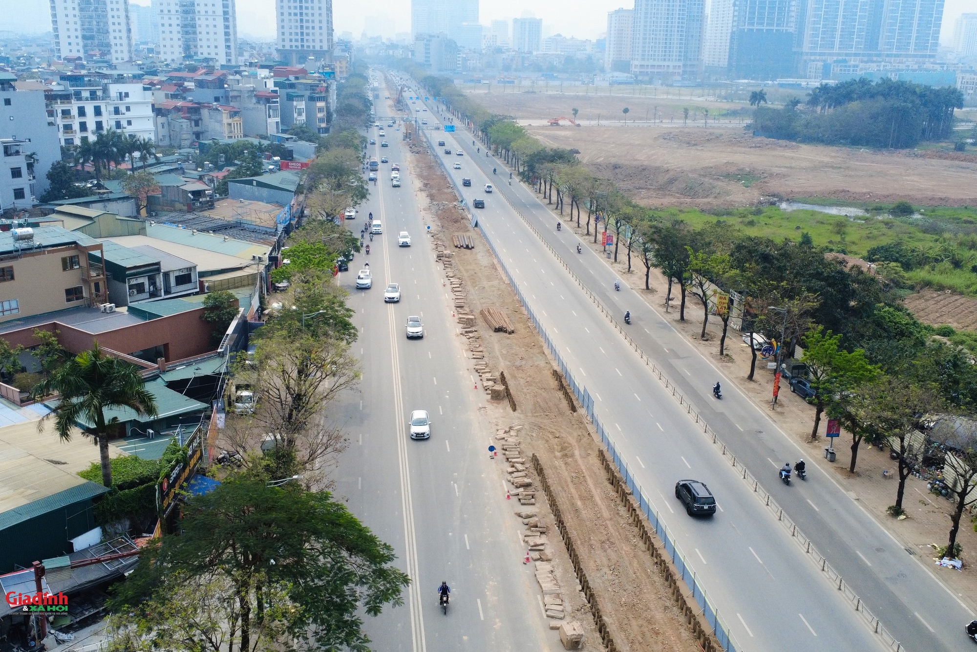 H&agrave; Nội th&aacute;o dải ph&acirc;n c&aacute;ch đường V&otilde; Ch&iacute; C&ocirc;ng để thi c&ocirc;ng cống hộp 920 tỷ đồng - Ảnh 12.