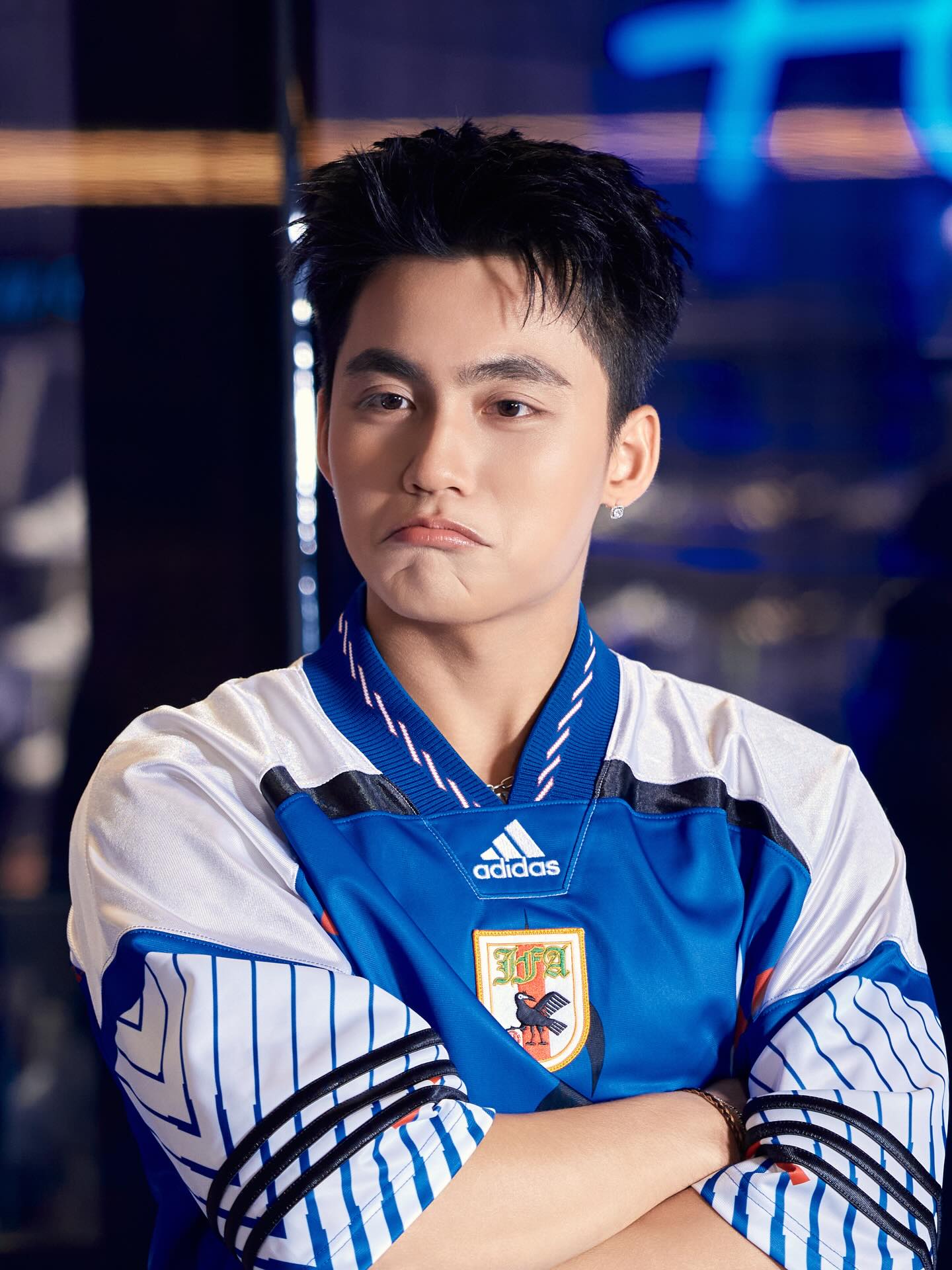 MONO g&acirc;y ch&uacute; &yacute; với phong c&aacute;ch thể thao ấn tượng tại H&agrave; Nội năm 2026 - Ảnh 9.