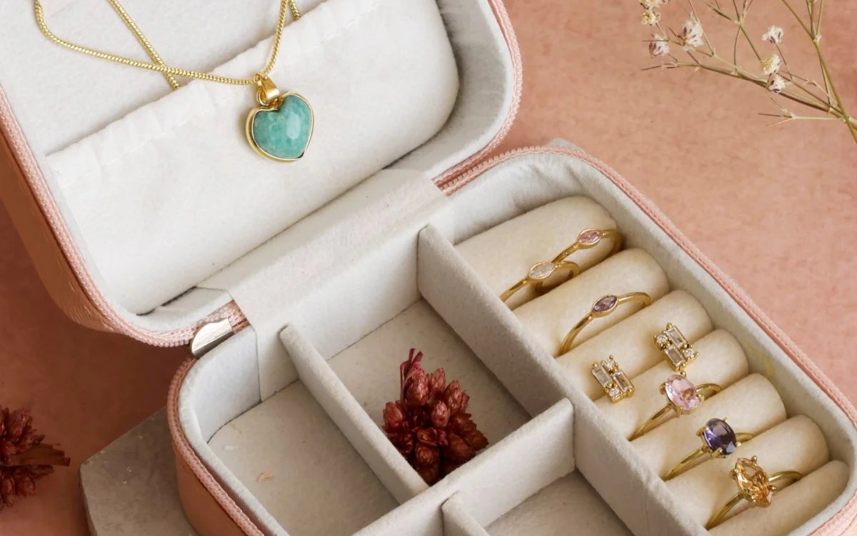 Top 10 mẫu trang sức nhẫn gi&aacute; 'hạt rẻ' đang được hội chị em ưa chuộng nhất năm 2026 - Ảnh 8.