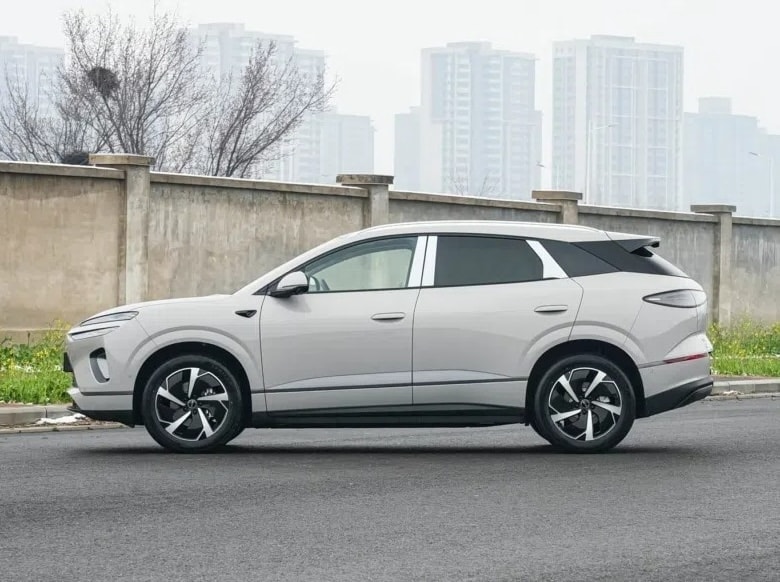 SUV hạng C gi&aacute; 500 triệu đồng s&aacute;nh ngang Mazda CX-5 đẹp long lanh, chạy xa tới 710km/1 lần sạc, pin độc quyền BYD, mắt thần 5.0 rẻ ngang xe hạng A Kia Sonet - Ảnh 2.