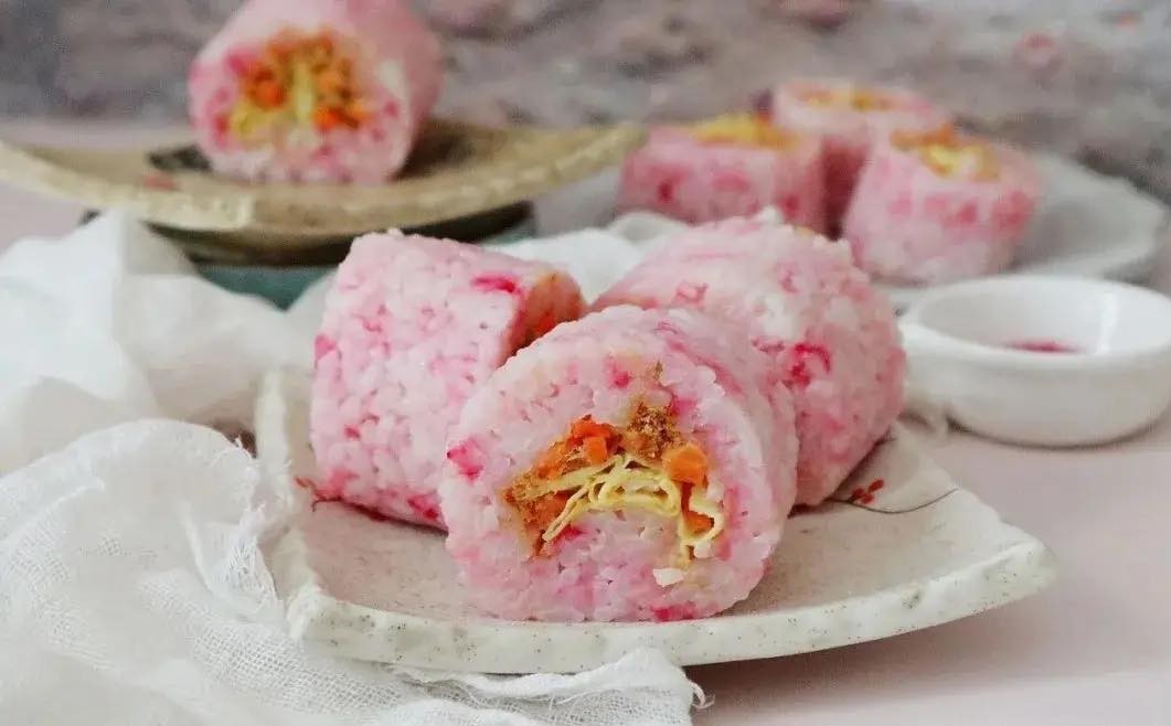 5 c&ocirc;ng thức l&agrave;m cơm nắm si&ecirc;u nhanh d&ugrave;ng ăn s&aacute;ng - trưa - tối đều ngon lại đẹp mắt, nh&igrave;n thấy đ&atilde; th&iacute;ch m&ecirc; - Ảnh 11.