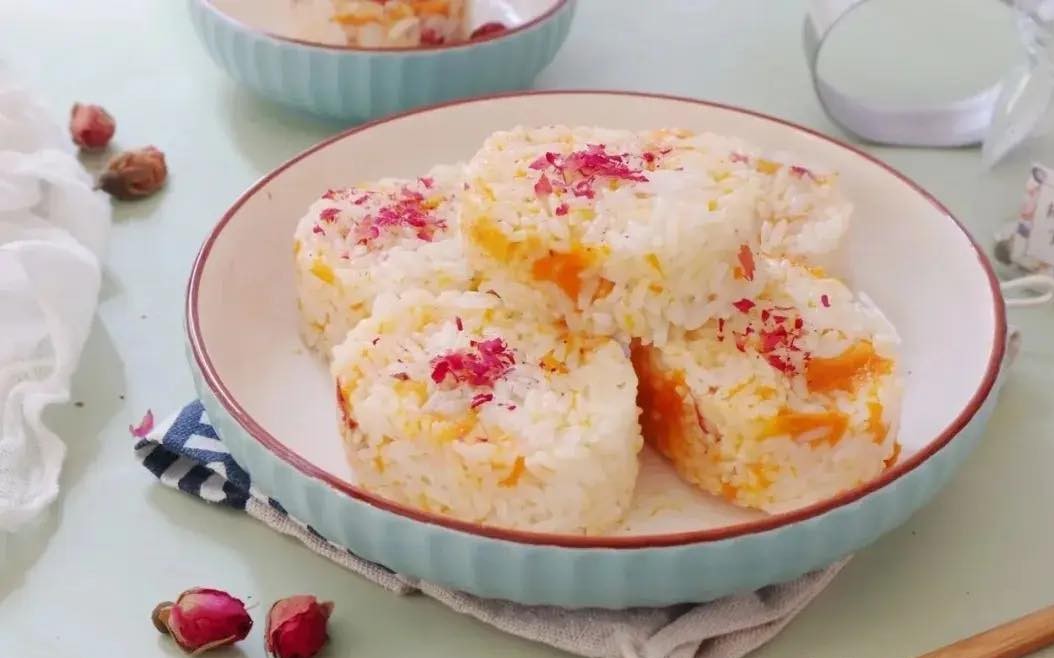 5 c&ocirc;ng thức l&agrave;m cơm nắm si&ecirc;u nhanh d&ugrave;ng ăn s&aacute;ng - trưa - tối đều ngon lại đẹp mắt, nh&igrave;n thấy đ&atilde; th&iacute;ch m&ecirc; - Ảnh 8.