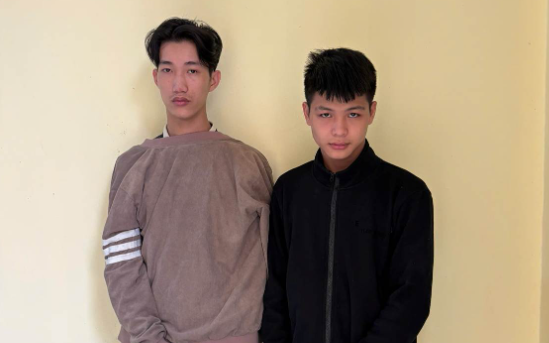 Bắt giữ hai thanh niên mua bán ma túy tại công trường giờ tan học