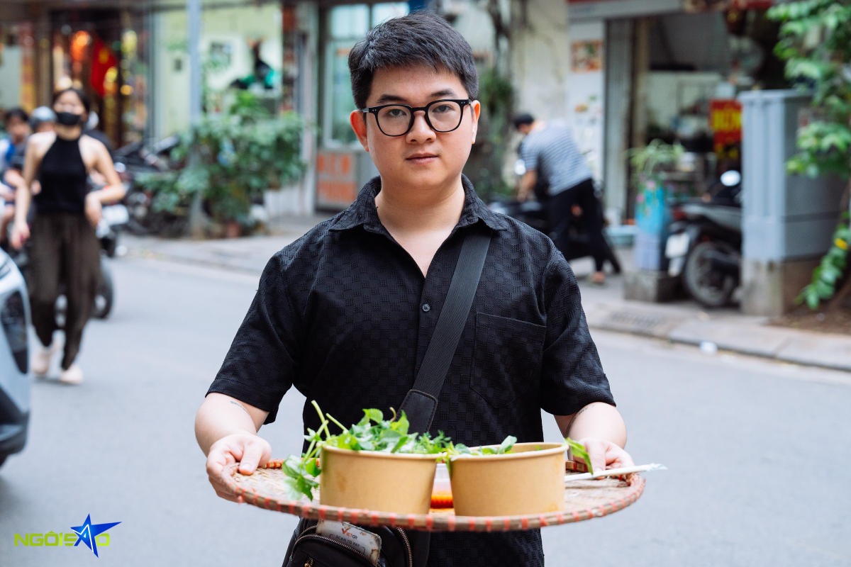 Qu&aacute;n nộm lim t&aacute; lả vỉa h&egrave; 36 năm đ&ocirc;ng k&iacute;n kh&aacute;ch ở H&agrave; Nội - Ảnh 9.