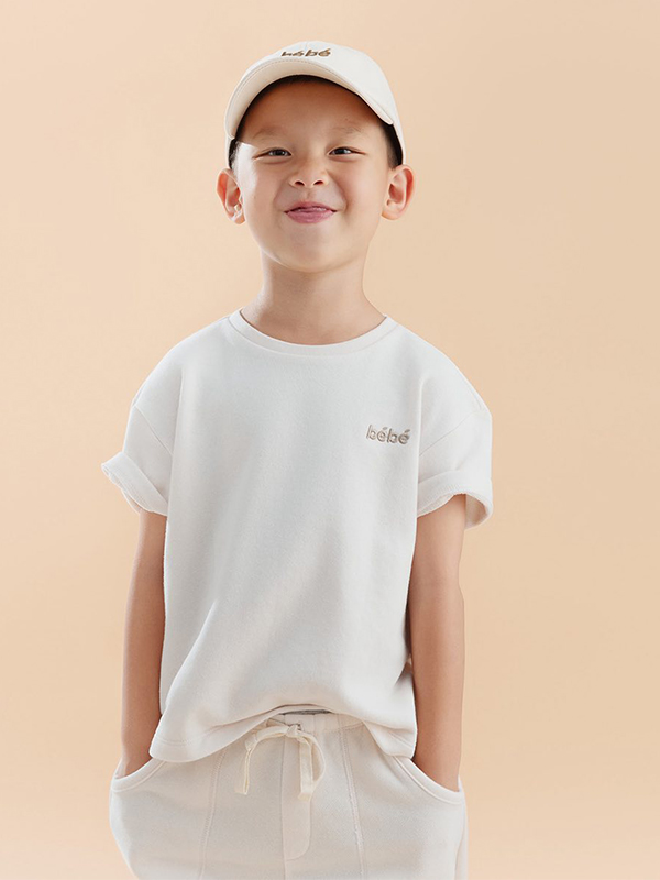 Cặp song sinh nhà Hồ Ngọc Hà 'bắn ảnh' cực tốt trong bộ hình thời trang - Ảnh 4. Cặp song sinh nhà Hồ Ngọc Hà 'bắn ảnh' cực tốt trong bộ hình thời trang - Ảnh 4.