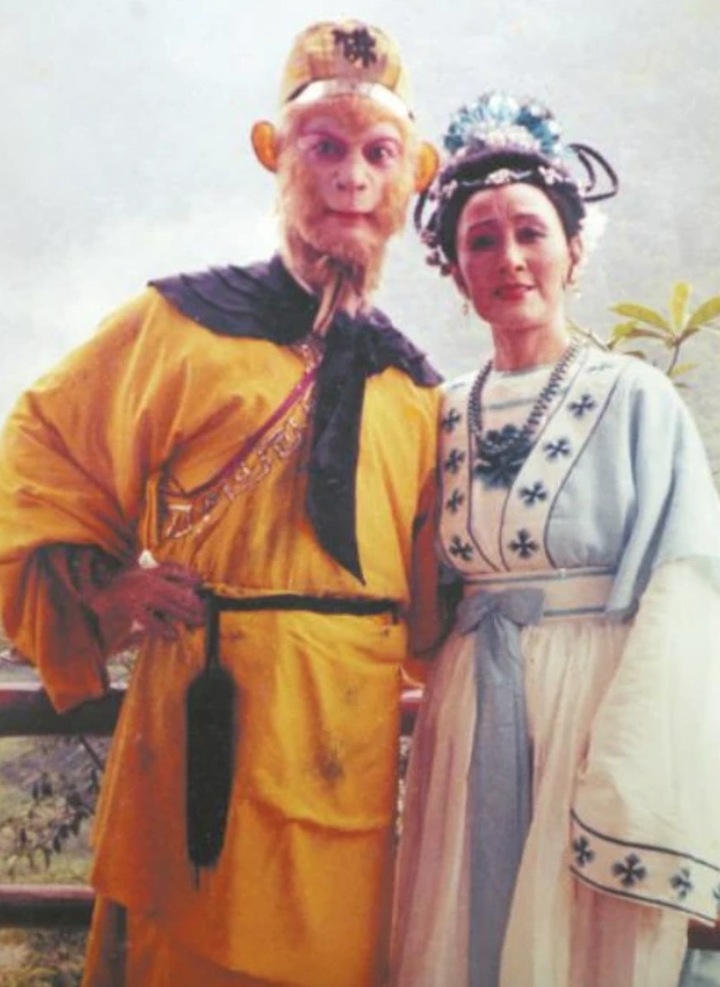 'L&ecirc; Sơn l&atilde;o mẫu' T&acirc;y du k&yacute;: Đi du lịch vẫn xin đ&oacute;ng vai, l&agrave; bạn th&acirc;n T&ocirc;n Ngộ Kh&ocirc;ng - Ảnh 2.