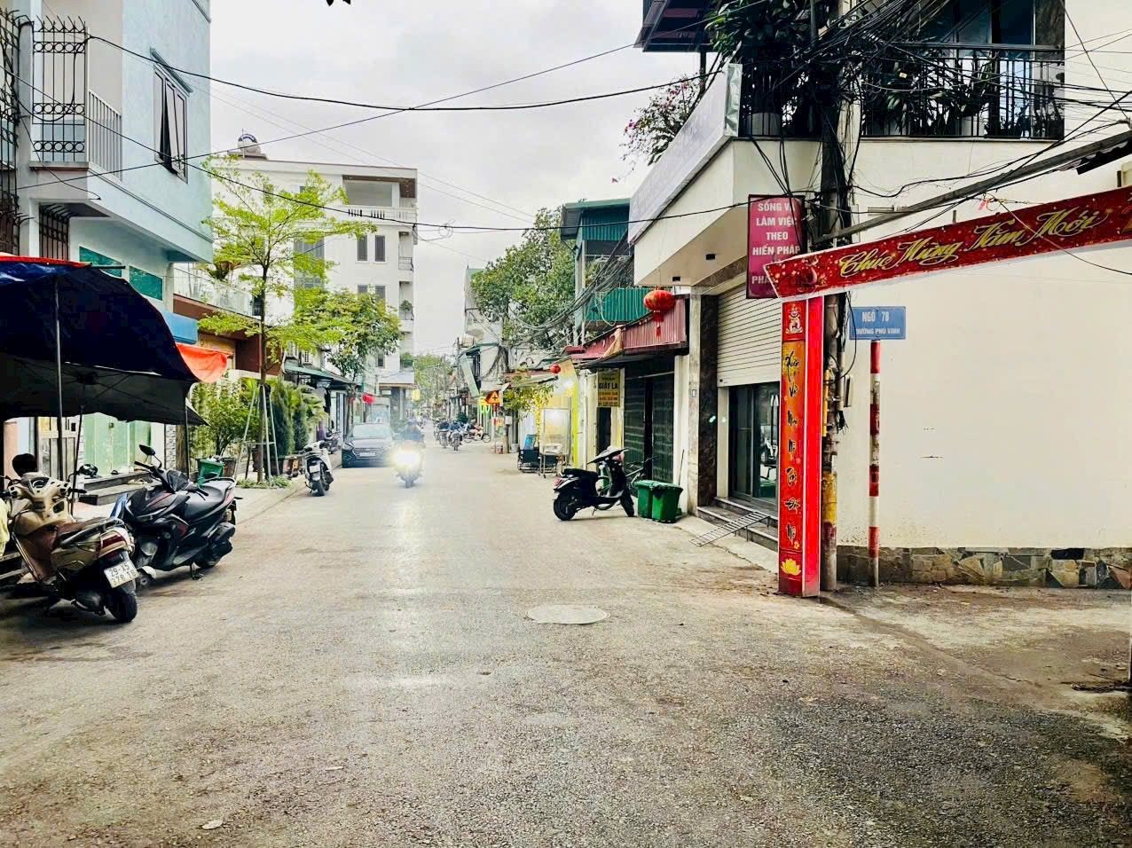 Bố vợ tuy&ecirc;n bố cho mảnh đất, t&ocirc;i đến tận nơi xem m&agrave; muốn kh&oacute;c, kh&ocirc;ng nghĩ m&igrave;nh lại c&oacute; ng&agrave;y n&agrave;y - Ảnh 1.