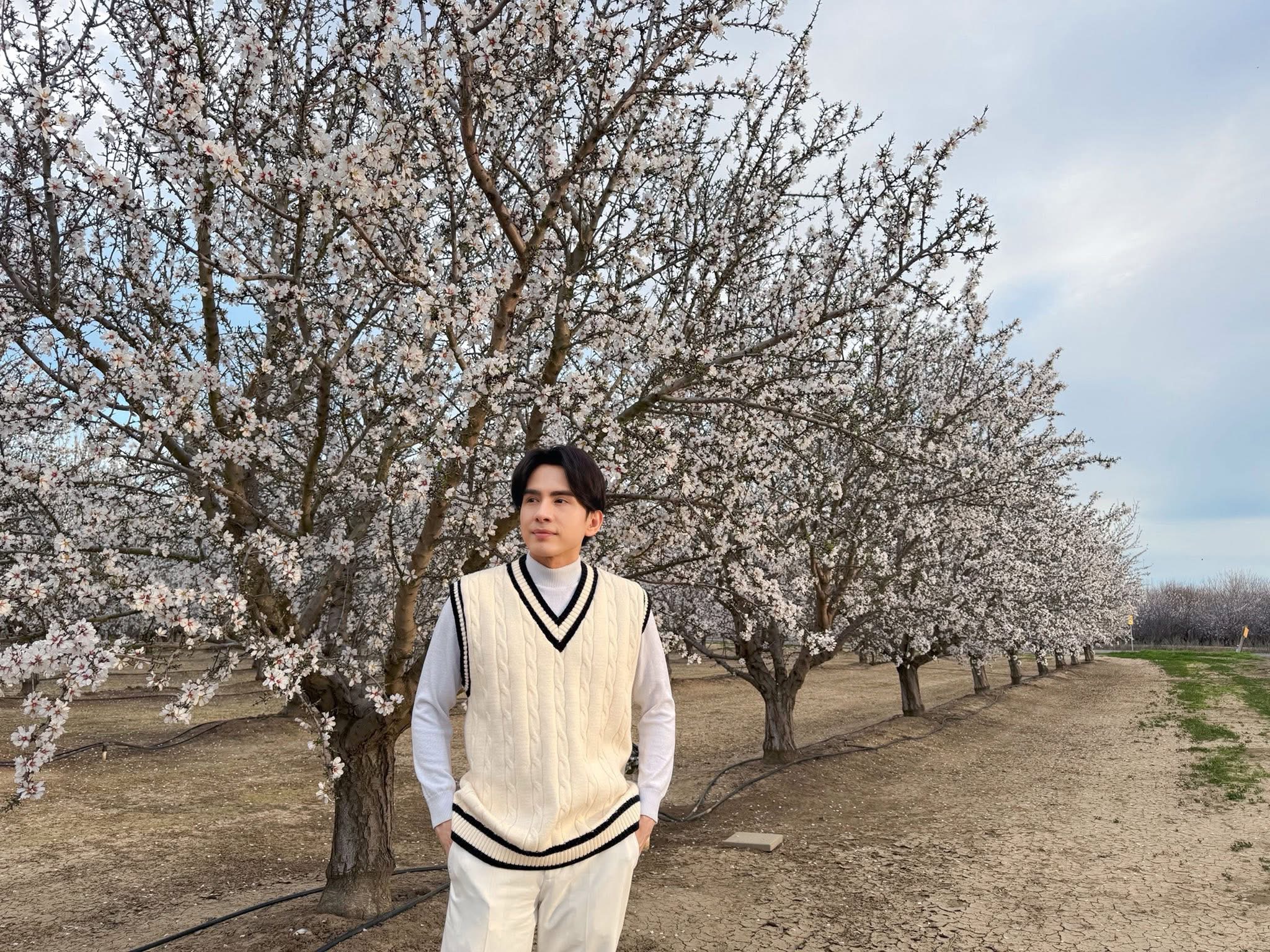 Cuộc sống của Đan Trường ở Mỹ: Ở biệt thự nhưng th&iacute;ch l&agrave;m n&ocirc;ng d&acirc;n  - Ảnh 4.