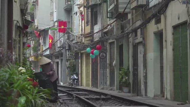 Miss Cosmo 2025 thả d&aacute;ng với đồ bơi hai mảnh quyến rũ  - Ảnh 1.