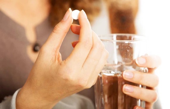 Nắng nóng, 6 việc người Việt nên làm để phòng ngừa nguy cơ suy thận và bệnh lý đường tiết niệu - Ảnh 5. Nắng nóng, 6 việc người Việt nên làm để phòng ngừa nguy cơ suy thận và bệnh lý đường tiết niệu - Ảnh 5.