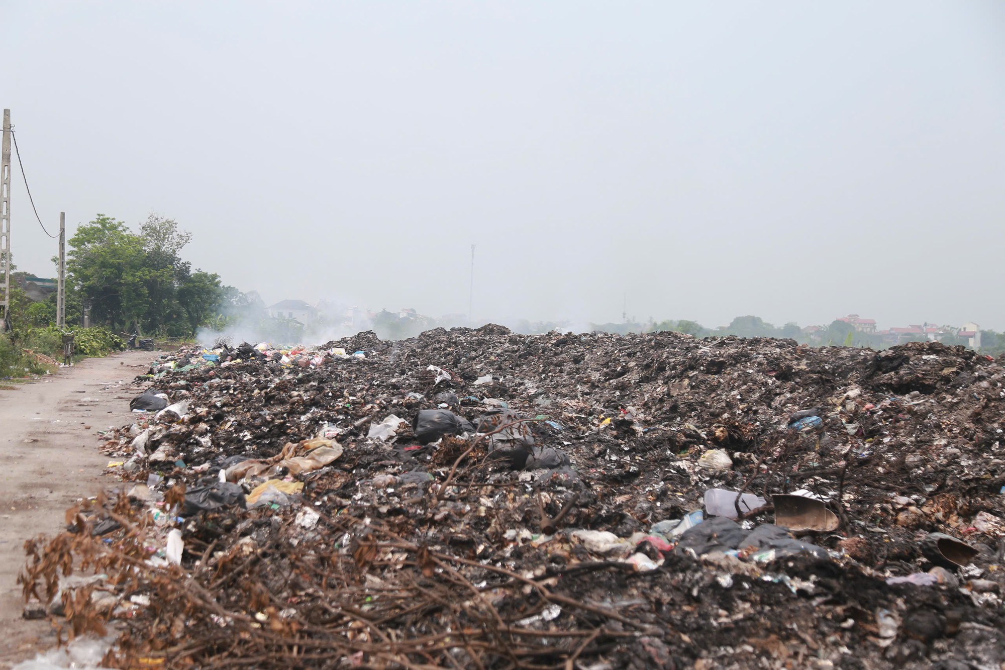 Tử thần kh&oacute;i r&aacute;c tại x&atilde; Vũ Dương , Ninh B&igrave;nh g&acirc;y &ocirc; nhiễm m&ocirc;i trường sống - Ảnh 15.