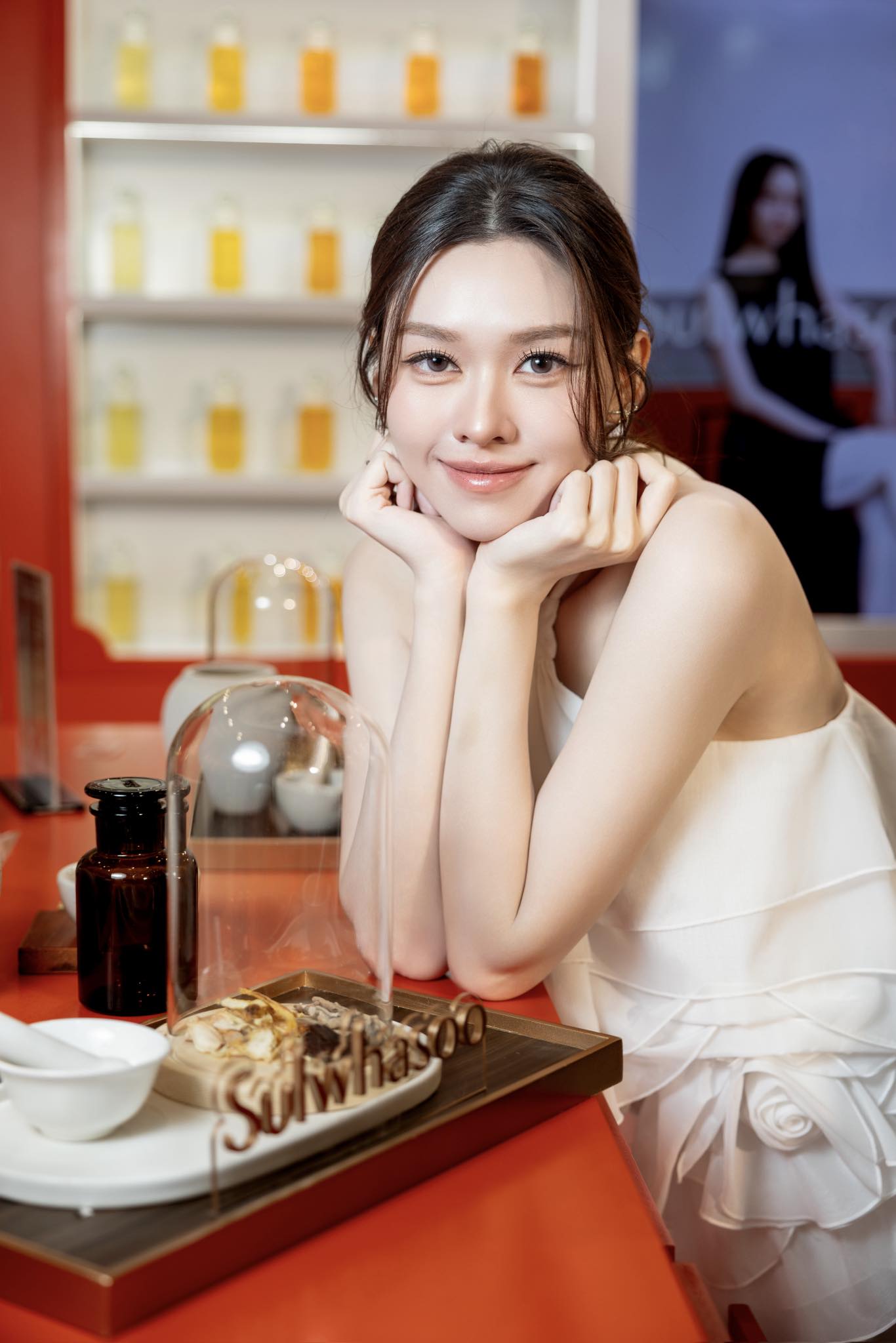 Bức ảnh g&acirc;y b&atilde;o của &Aacute; hậu Tường San , Thanh Thủy v&agrave; Trần Tiểu Vy tại sự kiện 2026 - Ảnh 6.