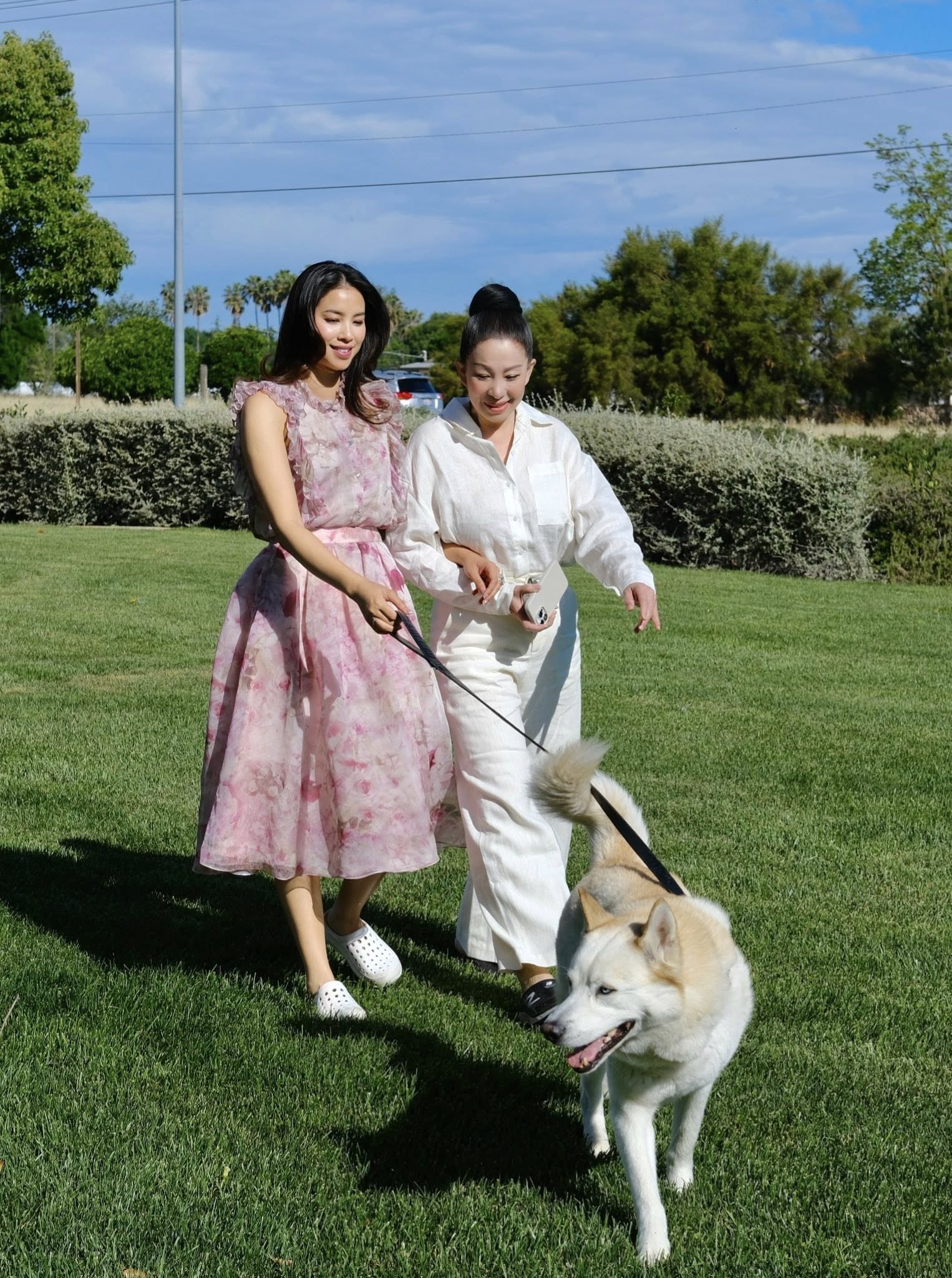 Phạm Hương trở lại: Cuộc sống hạnh ph&uacute;c ở Mỹ của Hoa hậu Hải Ph&ograve;ng 2026 - Ảnh 1.