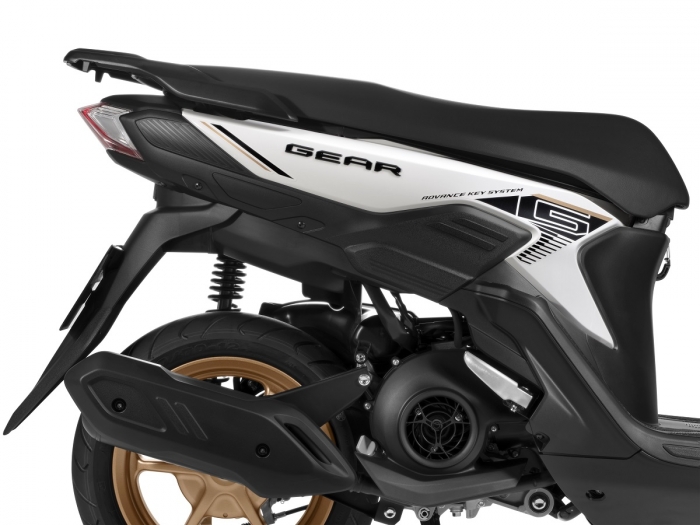 Chi tiết xe ga 125cc gi&aacute; 30,4 triệu đồng ở Việt Nam đẹp long lanh, si&ecirc;u tiết kiệm xăng, cốp rộng, trang bị s&aacute;nh ngang Air Blade, rẻ hơn Vision - Ảnh 4.