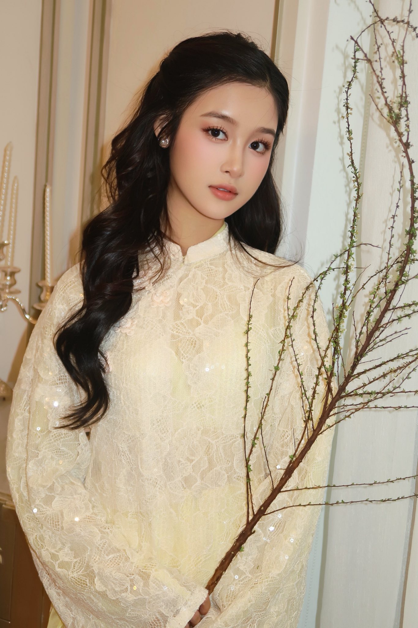 Con g&aacute;i L&ecirc; PhươngL&ecirc; Huỳnh Bảo Ngọc tỏa s&aacute;ng trong vai T&uacute; phim B&oacute;ng ma hạnh ph&uacute;c - Ảnh 3.