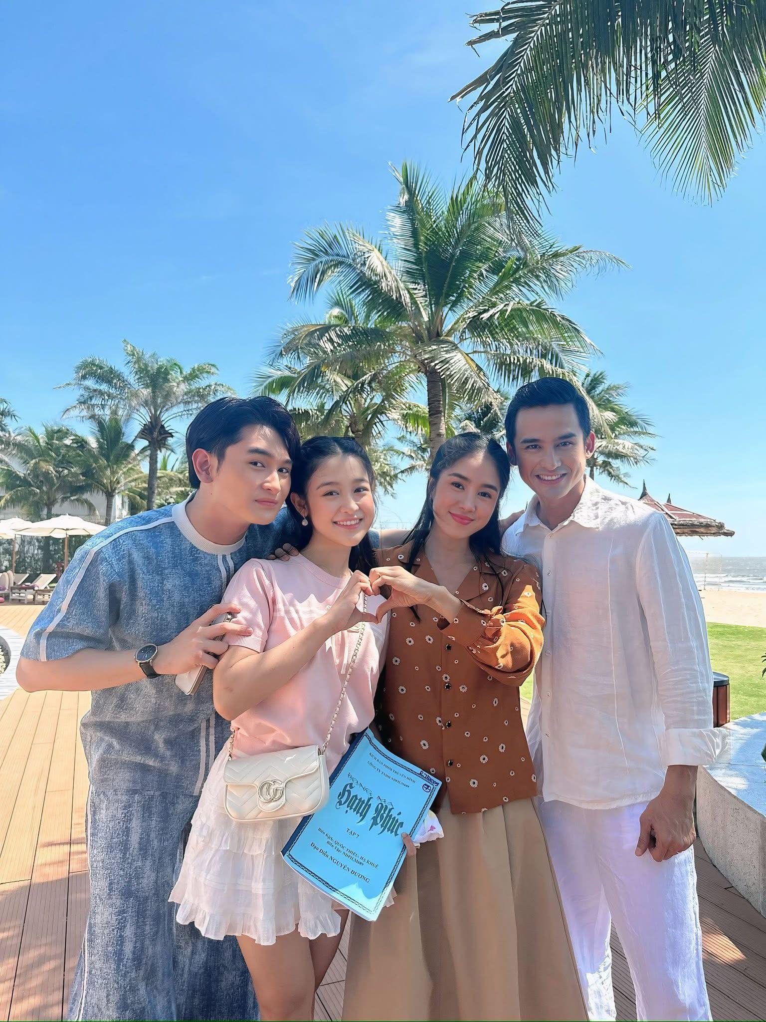 Con g&aacute;i L&ecirc; PhươngL&ecirc; Huỳnh Bảo Ngọc tỏa s&aacute;ng trong vai T&uacute; phim B&oacute;ng ma hạnh ph&uacute;c - Ảnh 1.