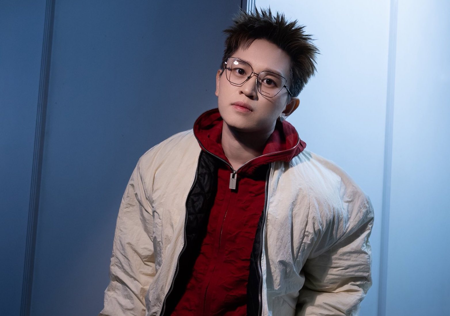 B Ray và những phát ngôn gây phẫn nộ trong showbiz Việt Nam 2026