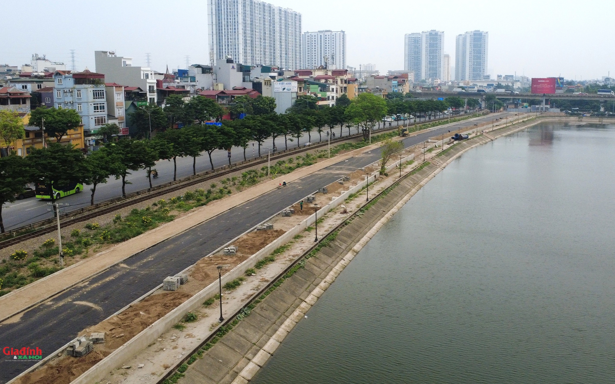 Hà Nội: Diện mạo mới của tuyến đường ven hồ Linh Đàm về đích sớm 45 ngày
