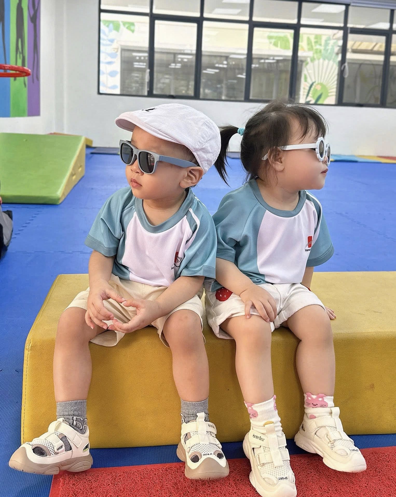 Cặp song sinh nh&agrave; Phương Oanh lớn phổng phao, đ&aacute;ng y&ecirc;u - Ảnh 3.