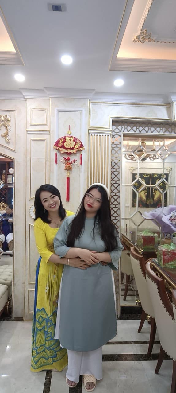 Con trai, con g&aacute;i của NSƯT Linh Huệ - Hậu &lsquo;sida&rsquo; du học ng&agrave;nh kinh doanh, kh&ocirc;ng theo nghề diễn xuất - Ảnh 2.