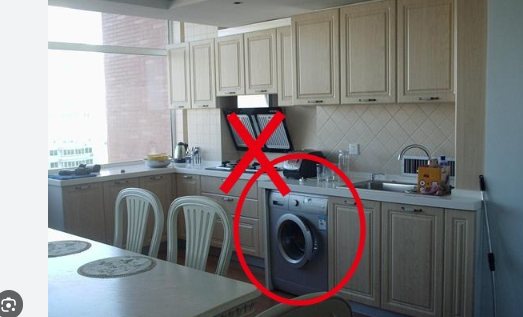 Nếu muốn kh&ocirc;ng hao t&agrave;i ph&aacute; lộc, h&atilde;y đọc b&agrave;i viết sau để tr&aacute;nh phạm sai trong phong thủy nh&agrave; bếp 2026 - Ảnh 2.