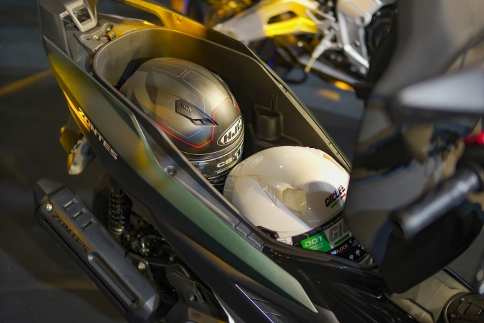 Giá xe ga 150cc 2026 thiết kế thể thao , cốp rộng , công nghệ hiện đại - Ảnh 5. Giá xe ga 150cc 2026 thiết kế thể thao , cốp rộng , công nghệ hiện đại - Ảnh 5.