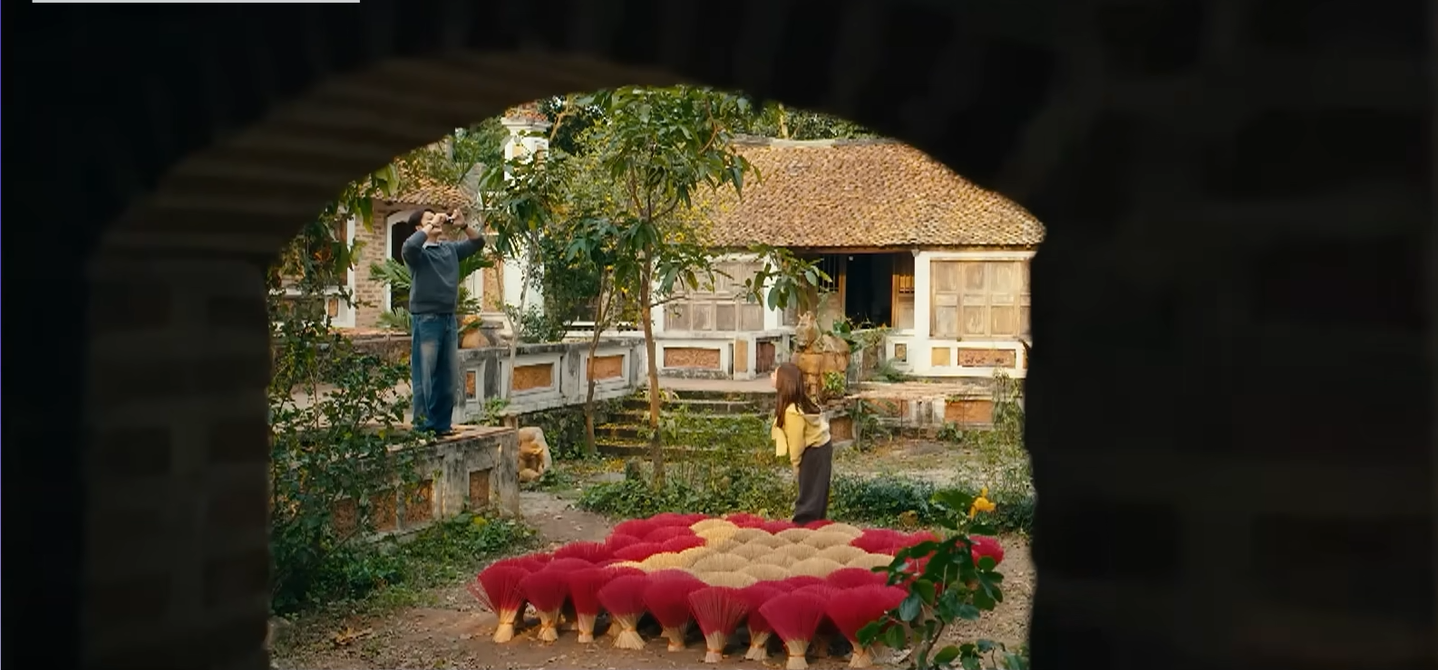 Trung (Đình Tú) đã bắt đầu thích Mai (Ngọc Huyền)? - Ảnh 2. Trung (Đình Tú) đã bắt đầu thích Mai (Ngọc Huyền)? - Ảnh 2.