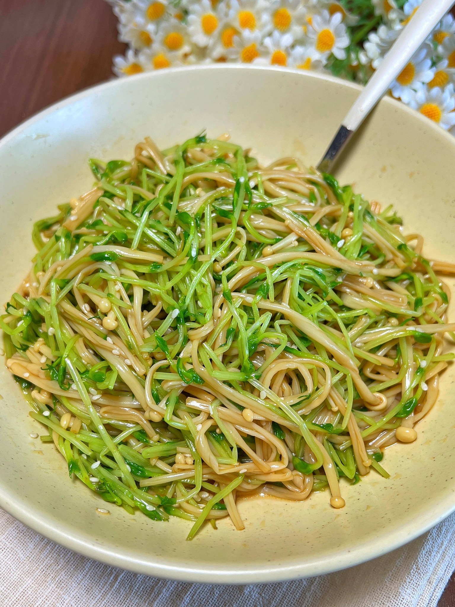 Muốn lấy lại v&ograve;ng eo thon, d&aacute;ng đẹp th&igrave; đừng bỏ qua 3 m&oacute;n ăn vừa gi&uacute;p giảm c&acirc;n m&agrave; vẫn ngon miệng - Ảnh 4.