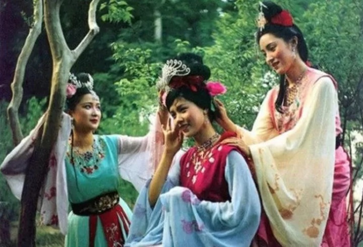 Mỹ nh&acirc;n l&ecirc;n h&igrave;nh v&agrave;i ph&uacute;t trong 'T&acirc;y du k&yacute;': Sự nghiệp rực rỡ, giờ l&agrave;m l&atilde;nh đạo - Ảnh 2.