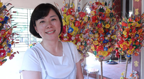 Nỗ lực tồn tại của l&agrave;ng hoa giấy Thanh Ti&ecirc;n trong nhịp sống mới - Ảnh 2.