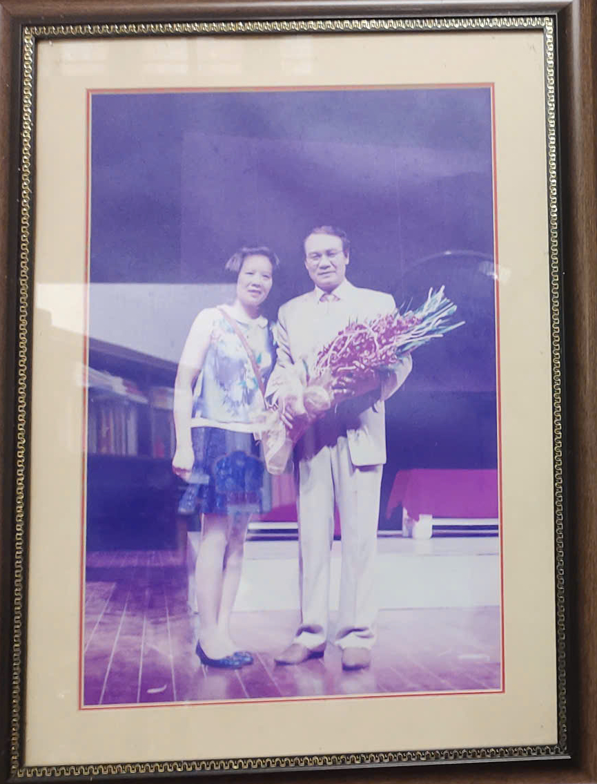 B&agrave; x&atilde; l&agrave; bạn đồng m&ocirc;n của NSND Nguyễn Hải, từng được mệnh danh 'Thẩm Thu&yacute; Hằng của Kho&aacute; 1 S&acirc;n khấu - Điện ảnh' - Ảnh 3.